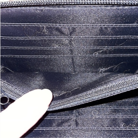 Vera Bradley Black White Yellow Leather Zip Around Continental Wallet - Picture 9 of 9